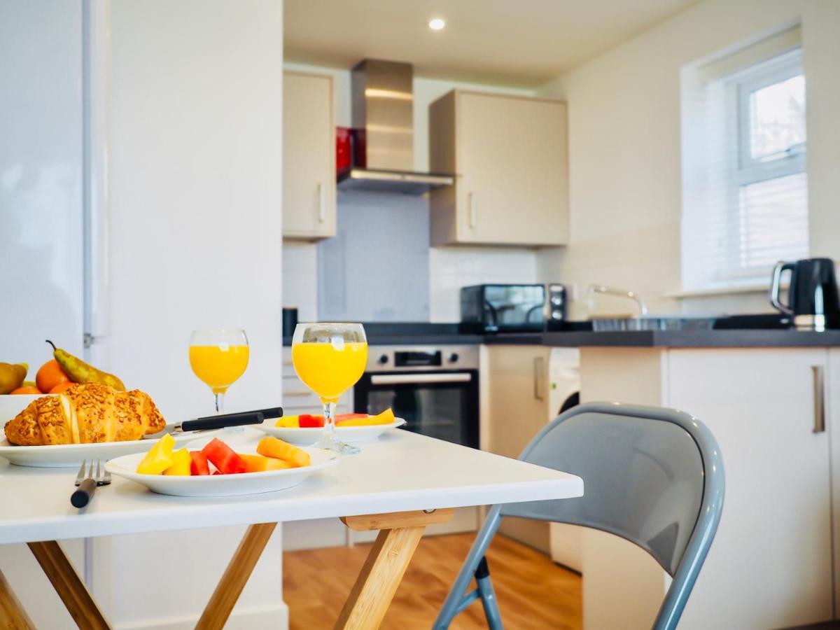 Ferienwohnung Private Parking Stylish Great Location Guildford Exterior foto