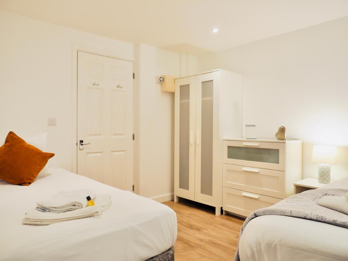 Ferienwohnung Private Parking Stylish Great Location Guildford Exterior foto