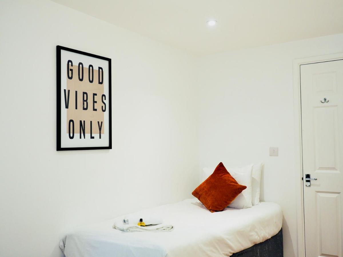 Ferienwohnung Private Parking Stylish Great Location Guildford Exterior foto